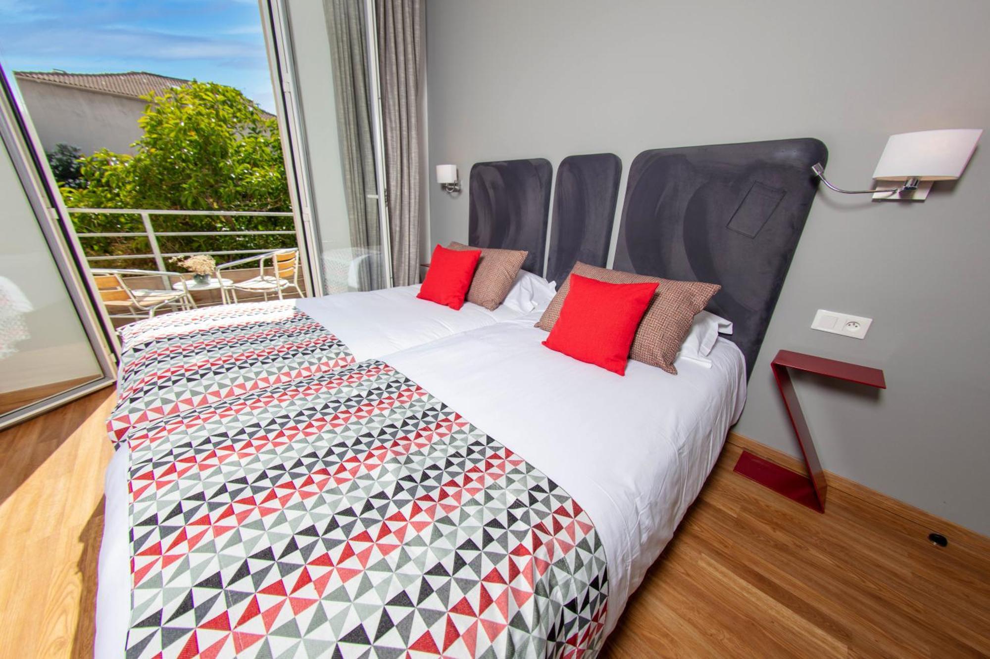 Hotel Mediterranee Calvi  Ngoại thất bức ảnh