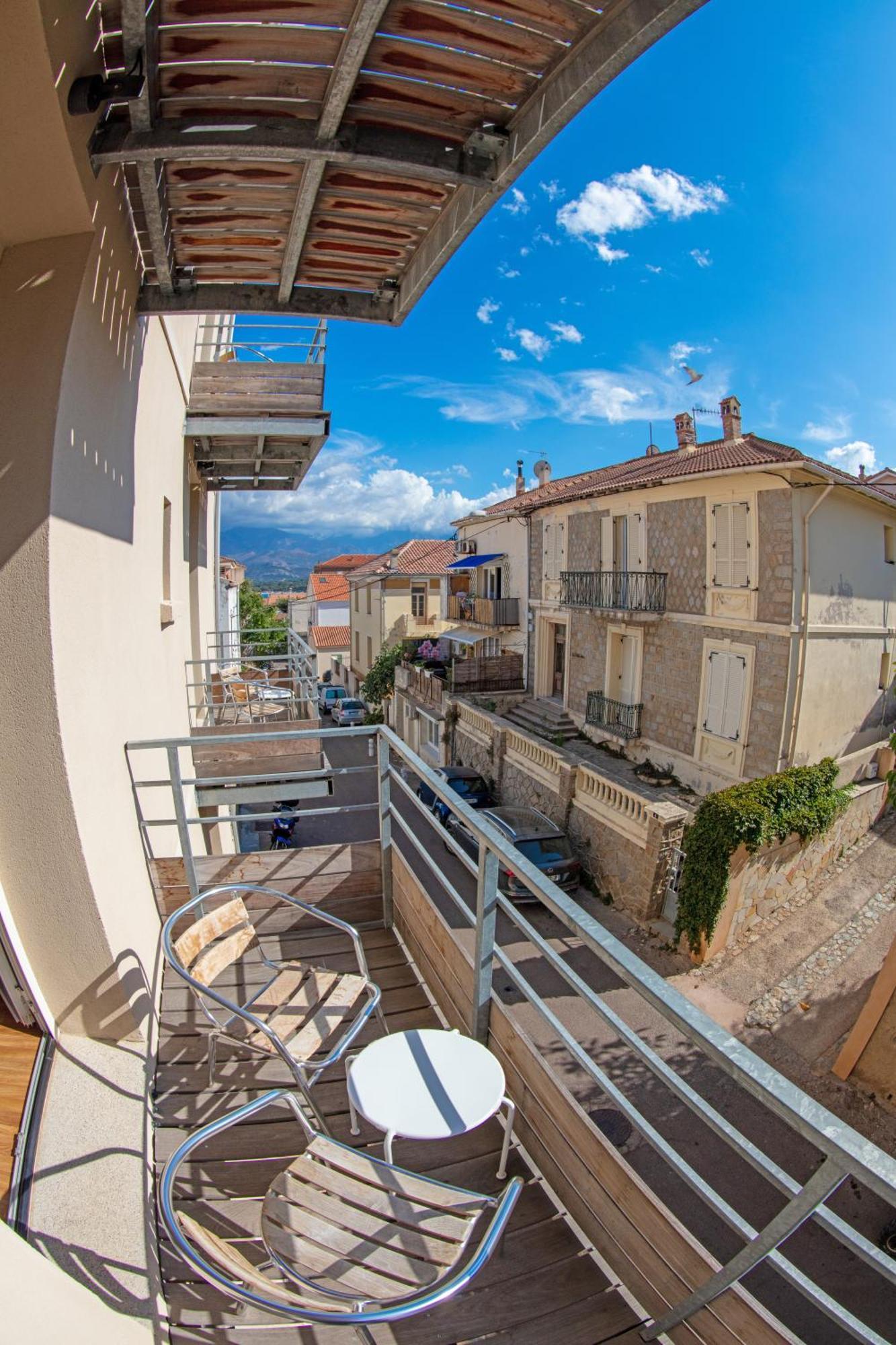 Hotel Mediterranee Calvi  Ngoại thất bức ảnh